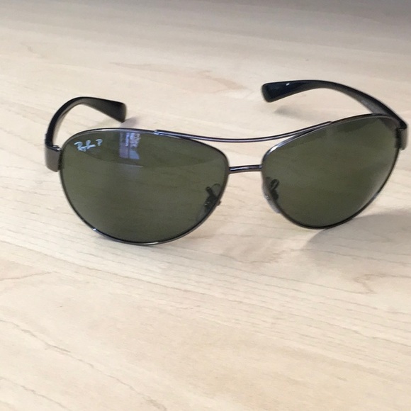 Ray-Ban Other - RayBan aviator sunglasses RB3386 with black polarized lenses.